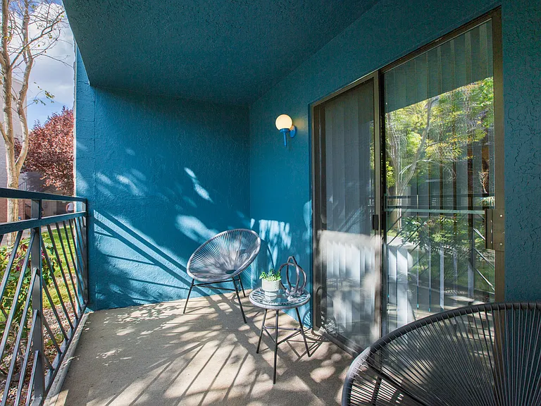 Glo Apartments — Photo 7