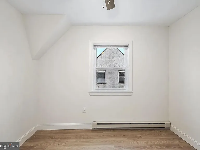 1118 Brown St #318 — Photo 8