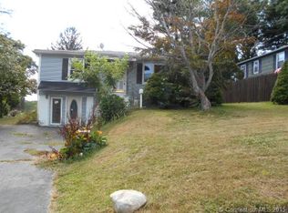 5 Dewberry Rd, Waterbury, CT 06705