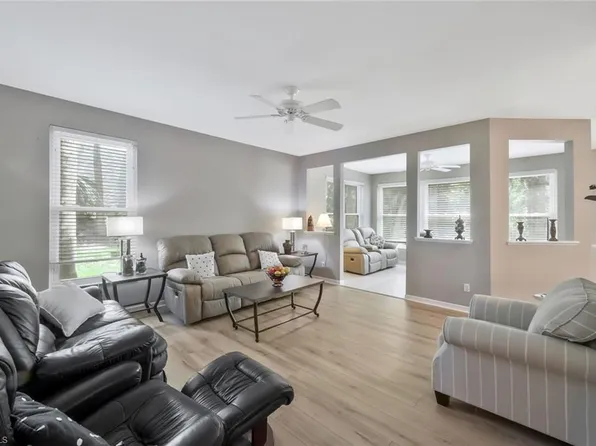 1340 Charleston Square DR #101, NAPLES, FL 34110