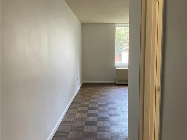 850 Howard Ave APT Le, Staten Island, NY 10301