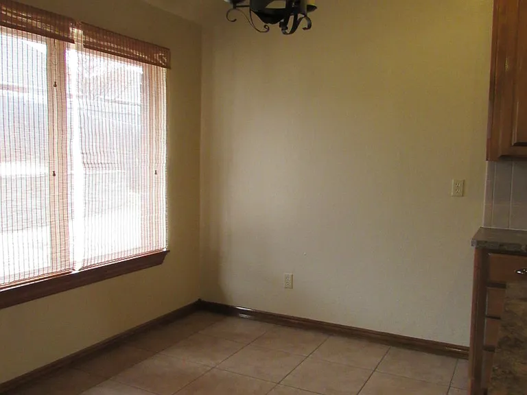 4424 NW Wolf Creek Blvd — Photo 9