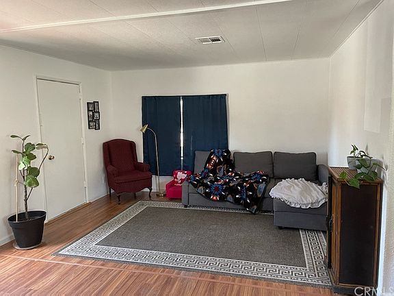 3rd image of 260 W Comet St