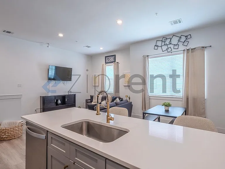 4610 Indie Heights Ln #B — Photo 13