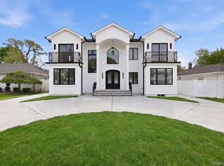 1275 Barry Drive S, Valley Stream, NY 11580