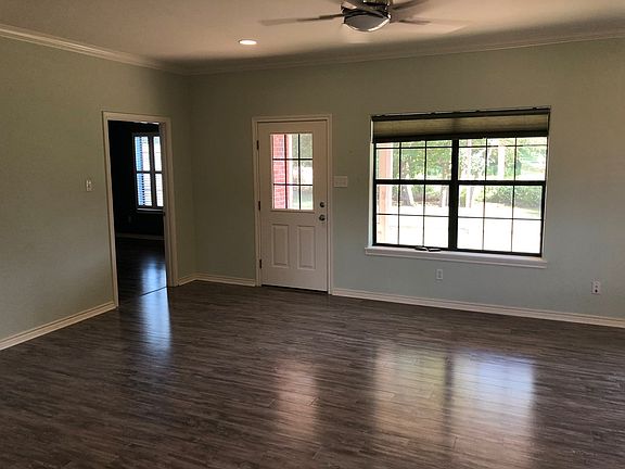 2nd image of 460 County Road 1291