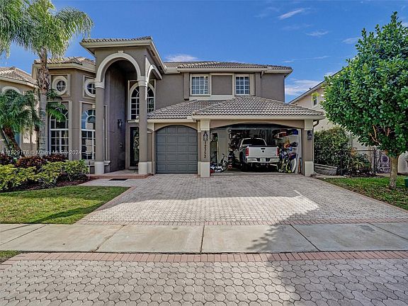 2nd image of 12352 NW 26th St