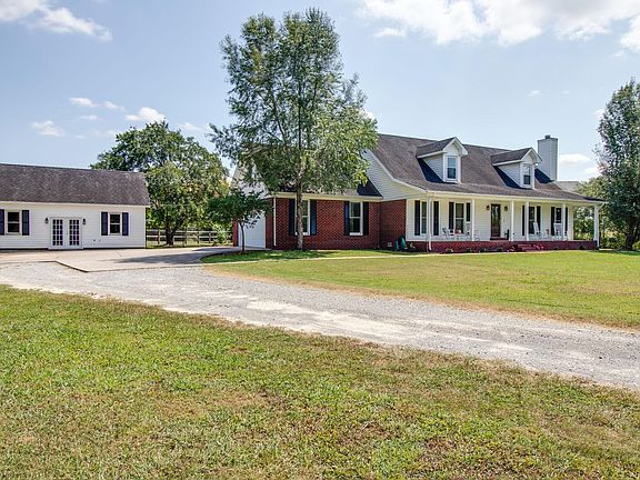 3rd image of 3168 Rexland Pl