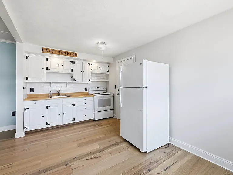 57 Lake Dr — Photo 17