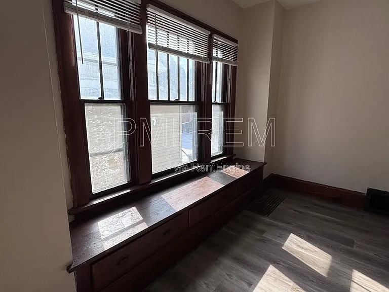 1023 Harrison Ave SW — Photo 17
