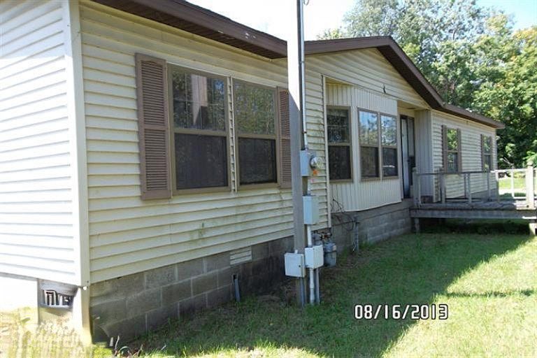 1st image of 3318 102nd Ave