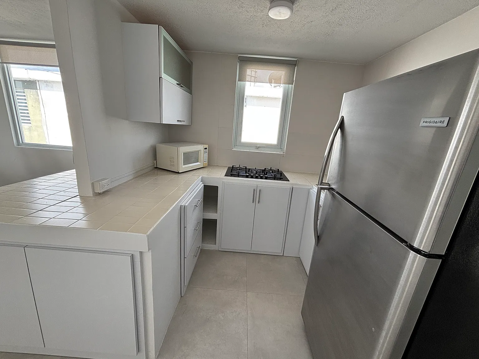 3 bed, $1,500 — Photo 4