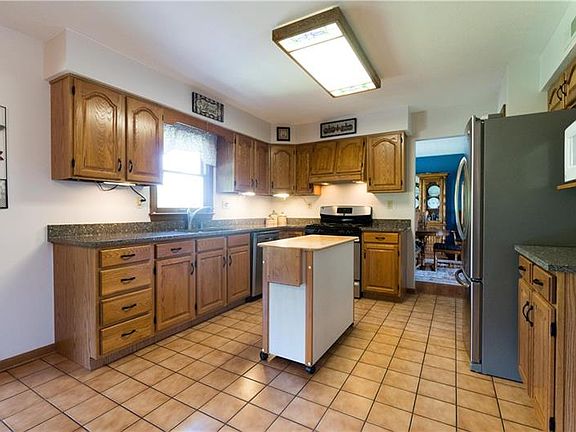 5th image of 112 Dolores Dr