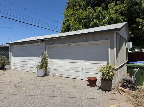 17615 Kingsbury St, Granada Hills, CA 91344