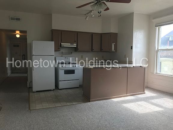 2nd image of 111 Highland Ave SW APT 5