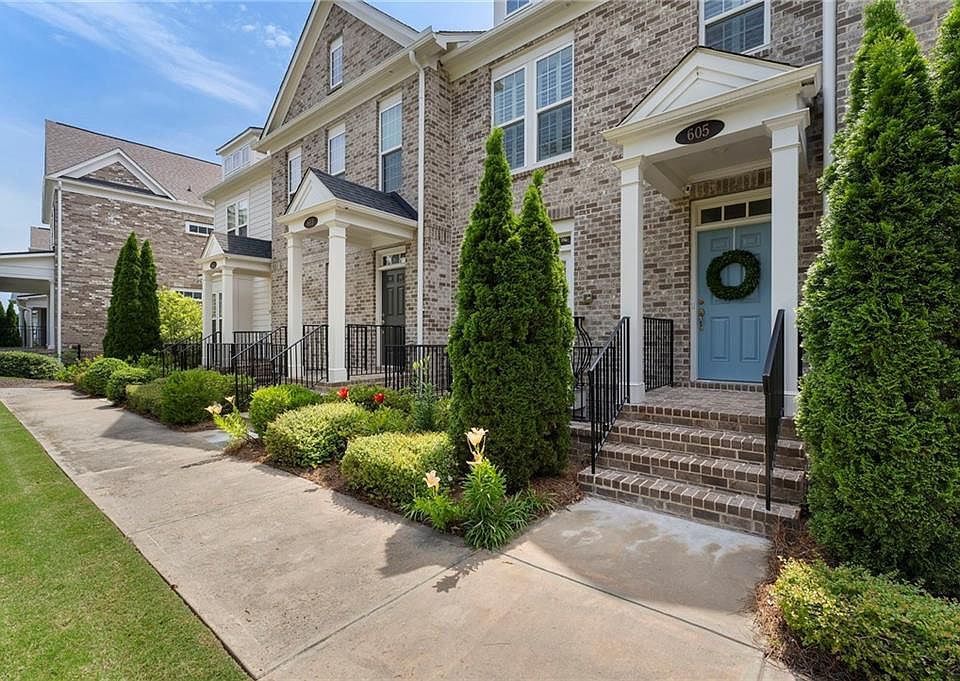 1st image of 605 Hanlon Way
