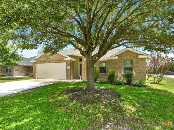 200 Gainer Dr, Hutto, TX 78634