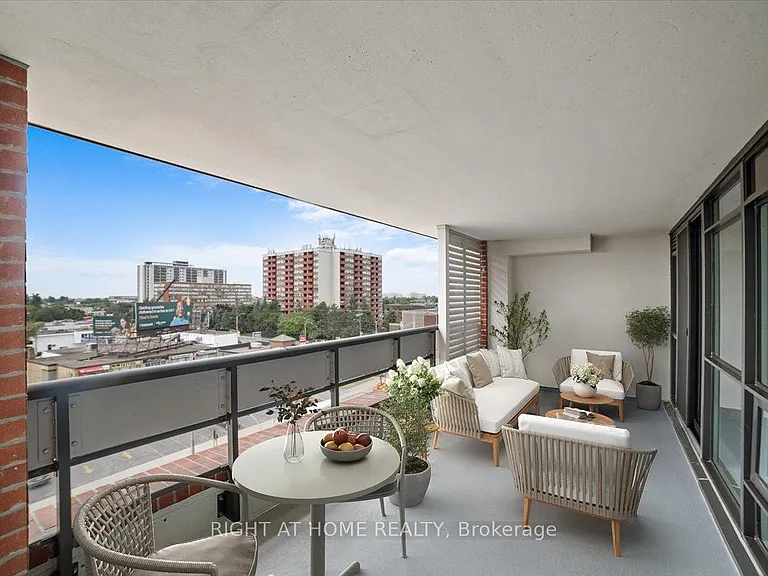 830 Lawrence Ave W #537 — Photo 5