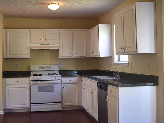 5th image of 2987 Jenkins Dr