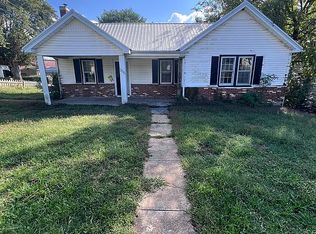 315 W 15th St, Columbia, TN 38401
