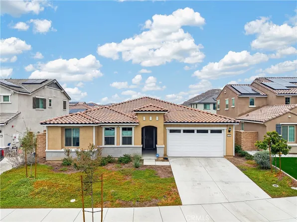 736 Augusta Dr, Perris, CA 92571
