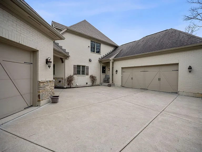 7715 Cathedral Hill Dr — Photo 71