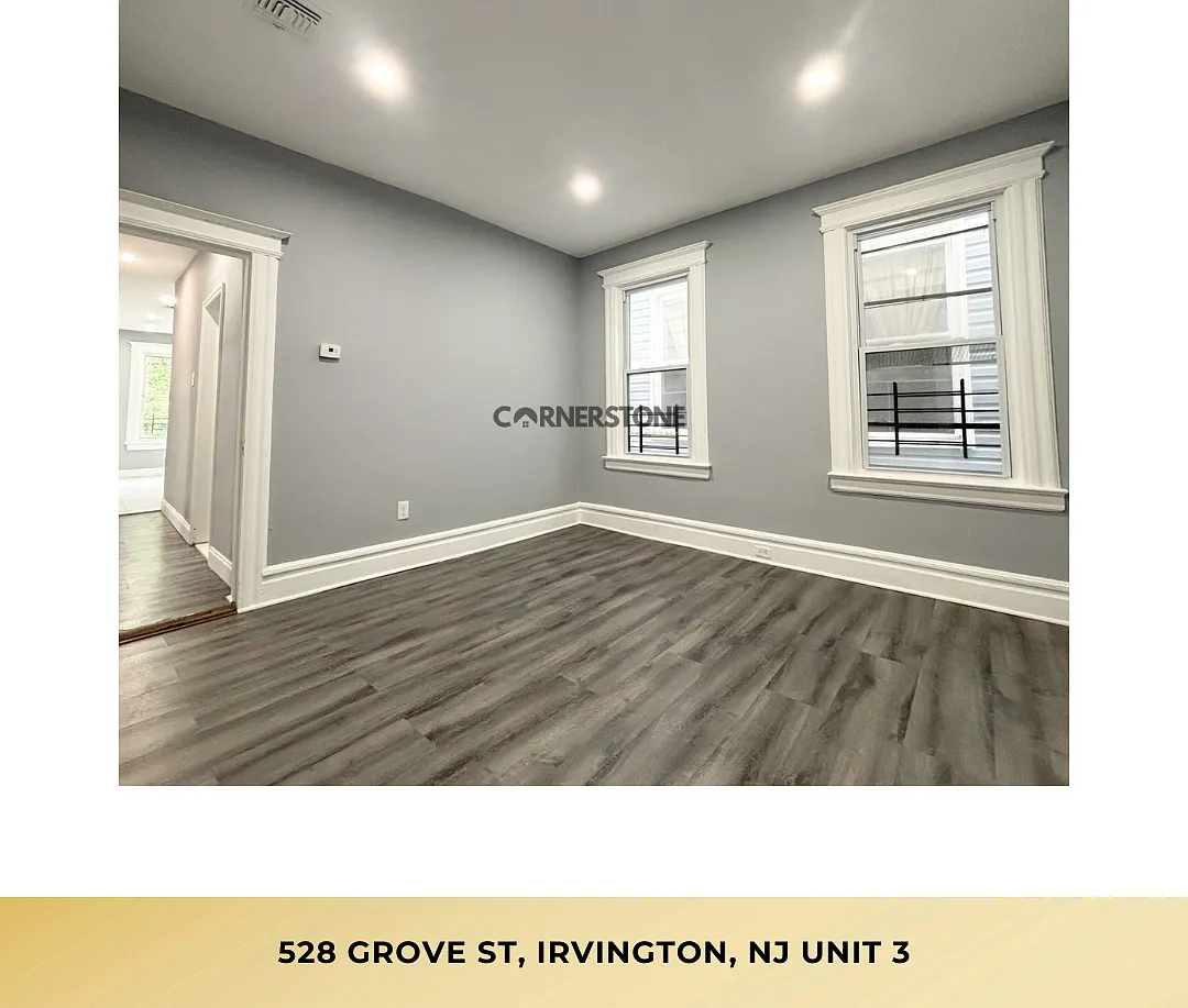 528 Grove St — Photo 3