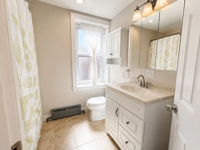38 W Rambo St — Photo 13