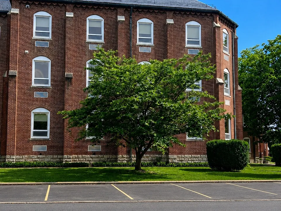 Building Photo 3