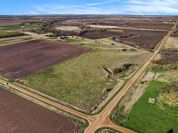 30000 463rd Ave, Centerville, SD 57014