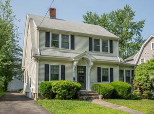 48 Saint Charles St, West Hartford, CT 06119