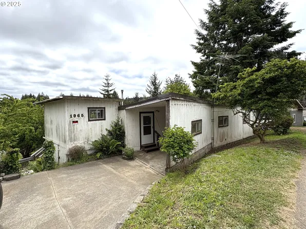 63474 3rd Rd, Coos Bay, OR 97420