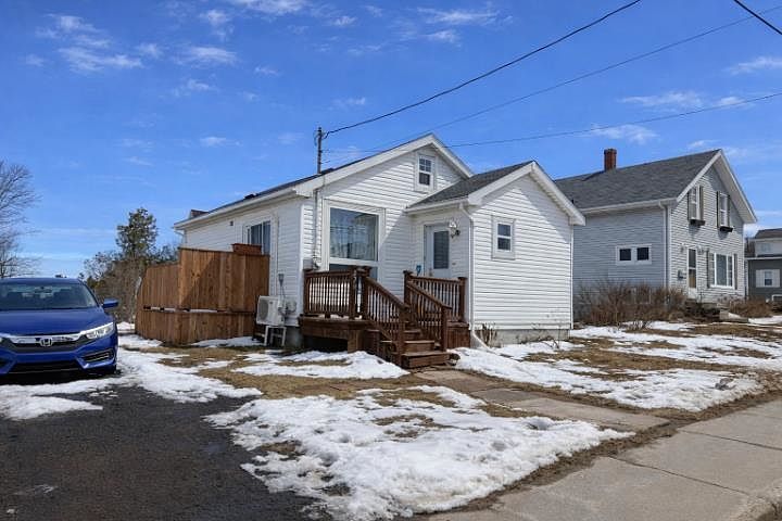 1st image of 276 Duke St