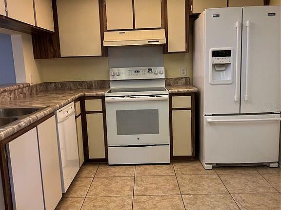 3rd image of 554 Belltower Ave #250