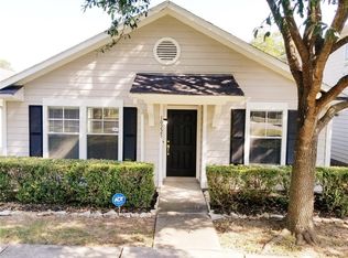 10225 Farrell Dr, Houston, TX 77070