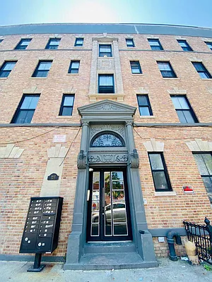 Rented by Coroi Corp | media 1