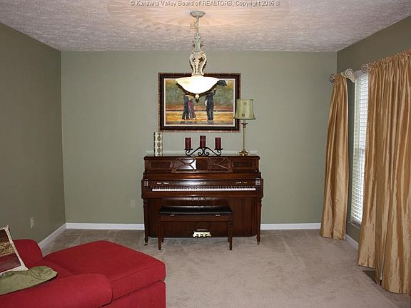 5th image of 602 Kecia Dr