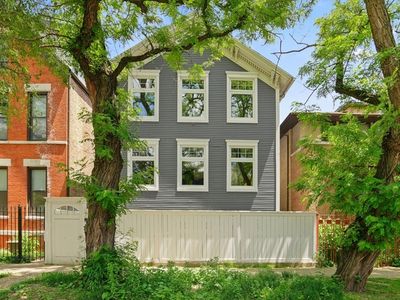 1733 N Hoyne Ave, Chicago, IL, 60647