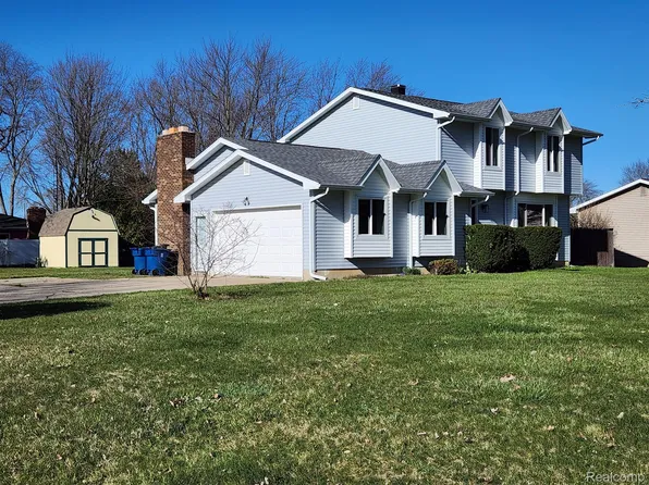 4366 Brayan Dr, Swartz Creek, MI 48473