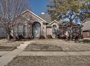 1697 Castle Rock Dr, Lewisville, TX 75077