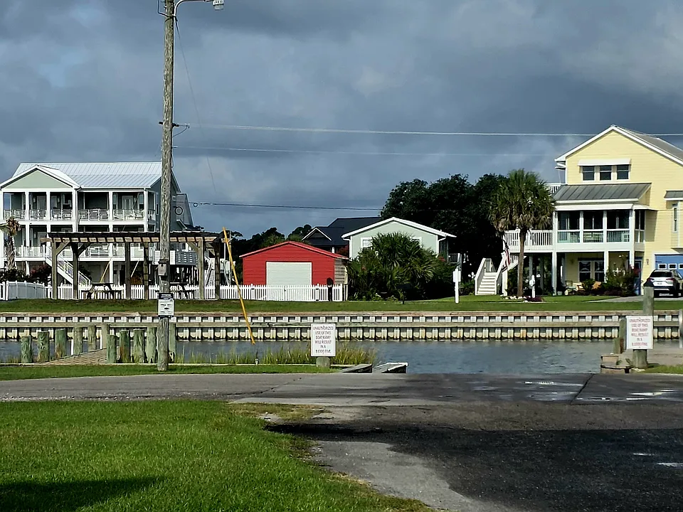 117 Bogue Sound Dr