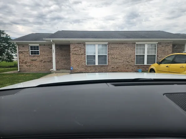 1257 Pin Oak Ct, Martinsville, IN 46151