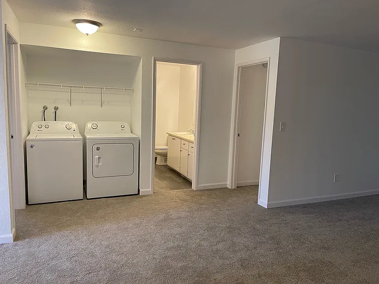 Birchwood Lane Apartments — Photo 5