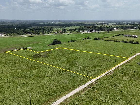 4th image of P2l18 County Rd #463