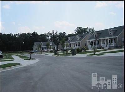 2nd image of 3018 Pauline Ln