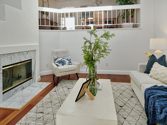 4th image of 410 Galleria Dr APT 7