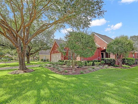 2nd image of 1903 Fantasy Woods Dr