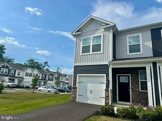 3 bed, 2.5 bath, $3,100 — Photo 2