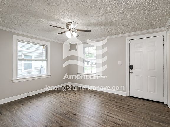 731991_002_living_room_3.jpg