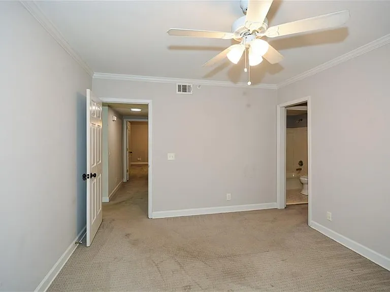 607 Lismore SE — Photo 20